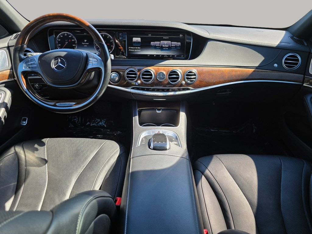 Used 2015 Mercedes-Benz S 550 4MATIC Sedan image 2
