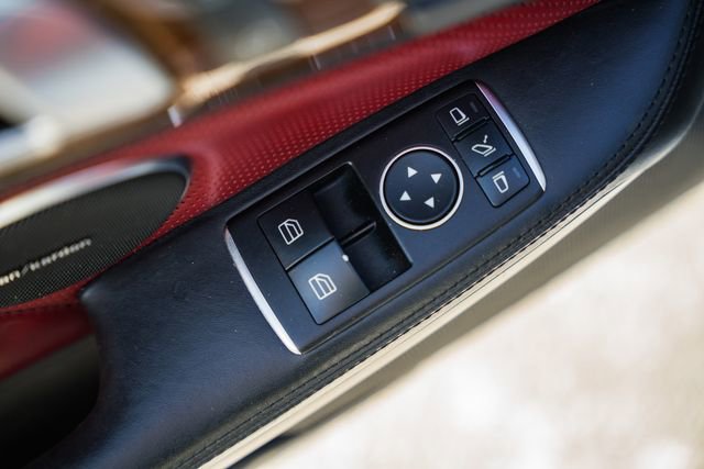 Used 2016 Mercedes-Benz SLK 300 image 34