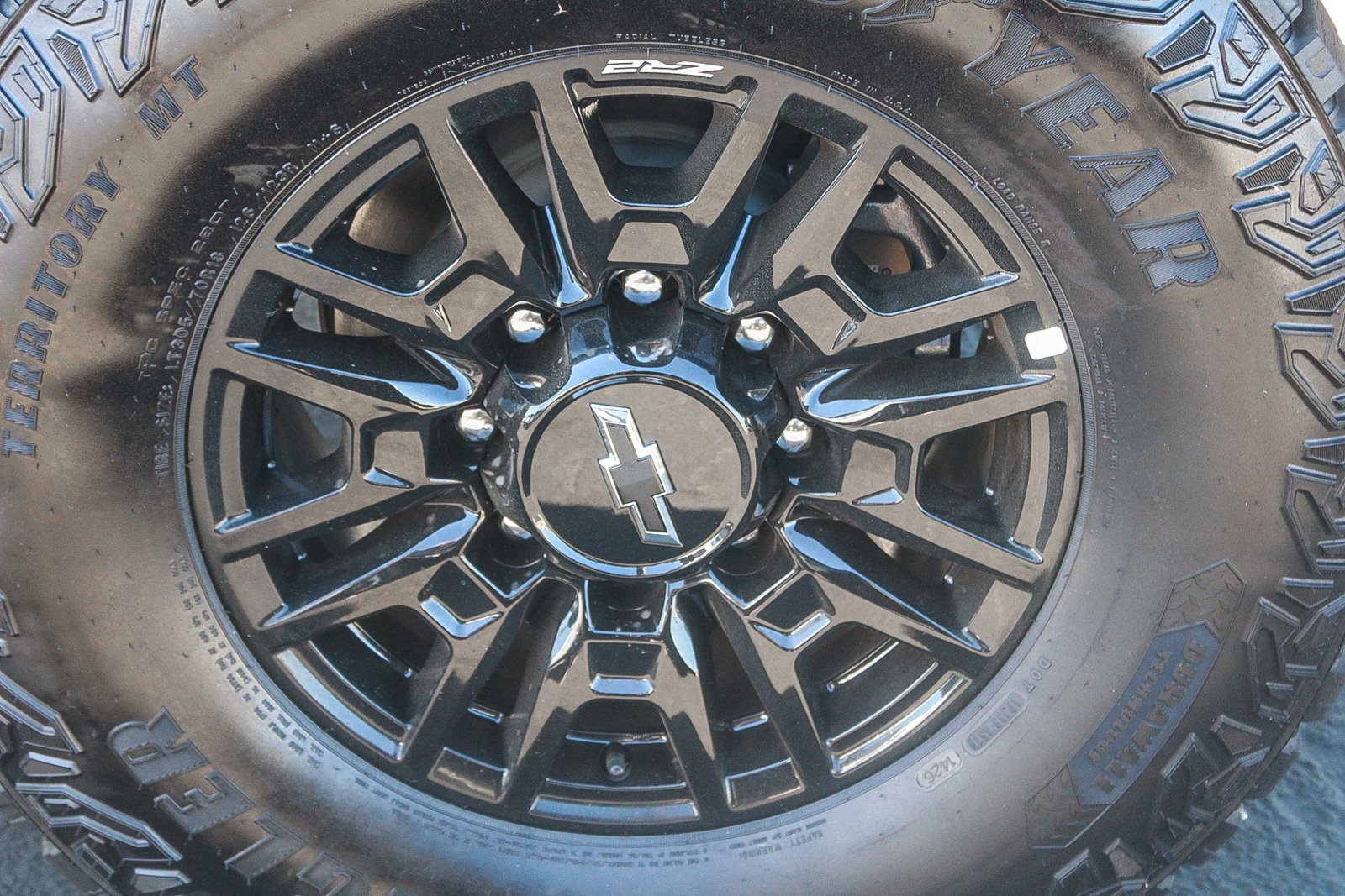 New 2026 Chevrolet Silverado 2500 ZR2 w/ LPO, Dark Essentials Package AWD/4WD image 11