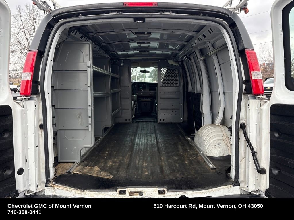 Used 2017 Chevrolet Express 2500 image 23