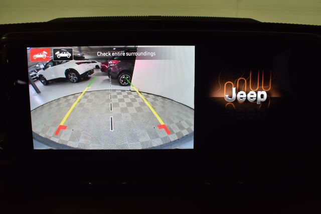 Used 2024 Jeep Wrangler High Altitude AWD/4WD image 24