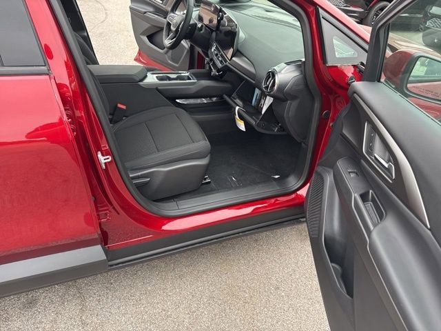 New 2025 Chevrolet Equinox EV LT w/ Comfort Package AWD/4WD image 32