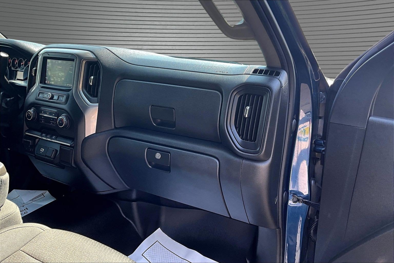 Used 2020 Chevrolet Silverado 2500 Custom w/ Custom Value Package AWD/4WD image 18