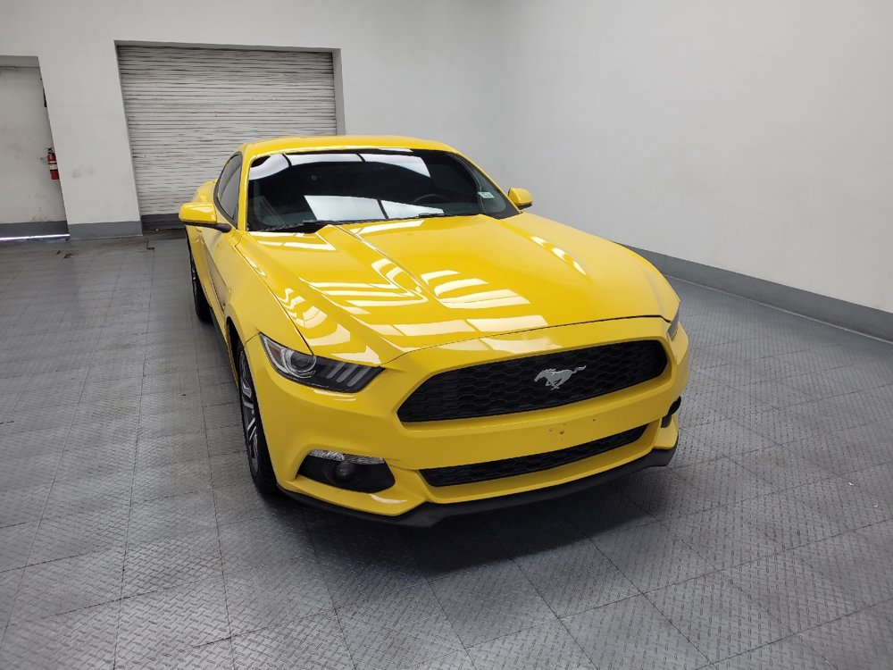 Used 2017 Ford Mustang Coupe RWD image 14