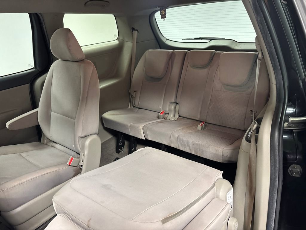 Used 2021 Kia Sedona LX image 31