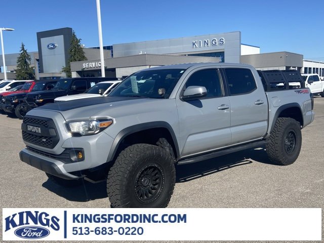 Used 2021 Toyota Tacoma TRD Off-Road image 1