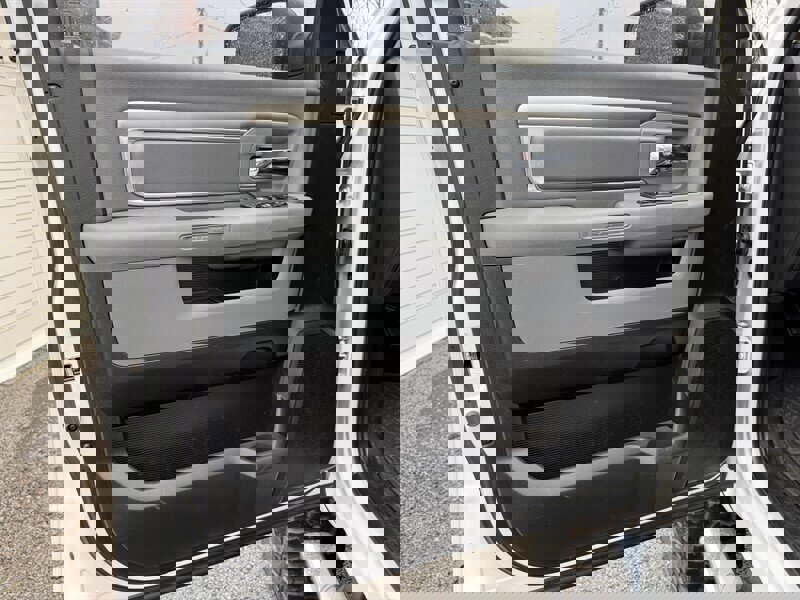 Used 2018 RAM 2500 Lone Star image 18