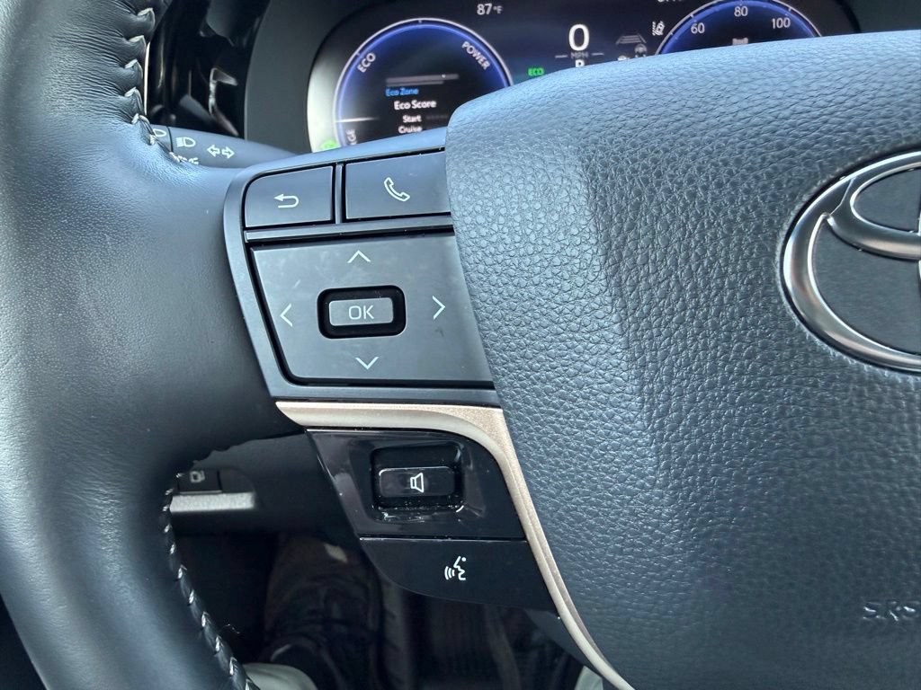 Certified 2024 Toyota Crown Platinum AWD/4WD image 19
