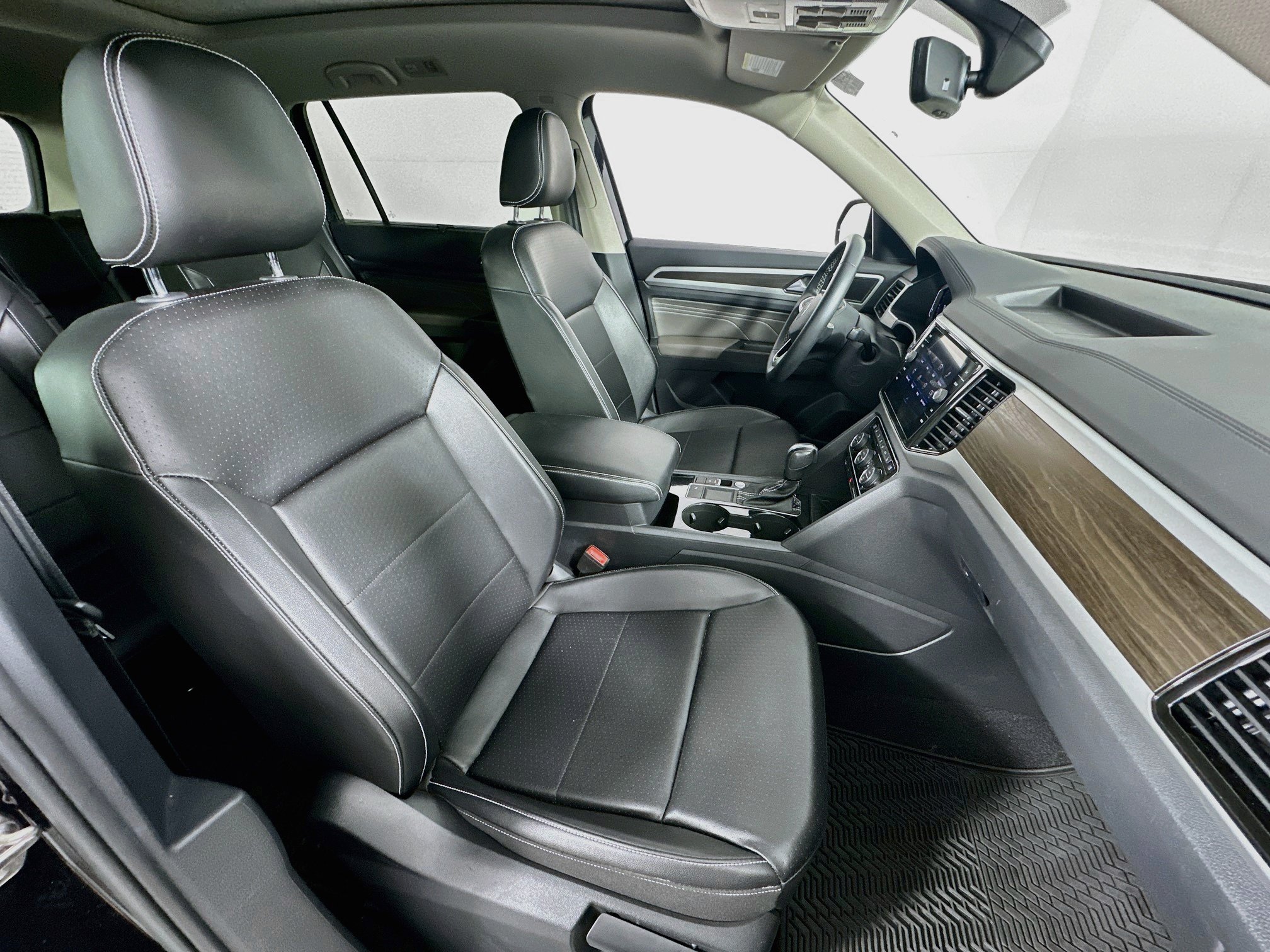 Used 2022 Volkswagen Atlas SE FWD image 29