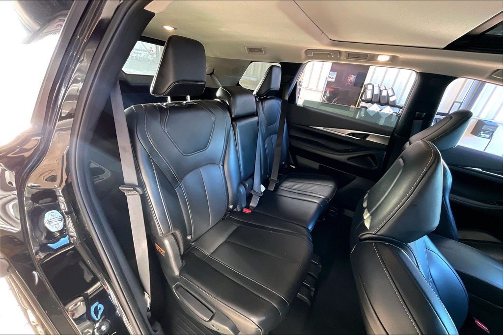 Used 2024 INFINITI QX60 Luxe AWD/4WD image 16