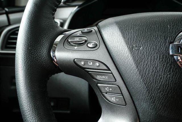 Used 2020 Nissan Murano SV FWD image 10