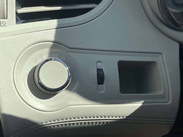 Used 2014 Buick LaCrosse Leather FWD image 25