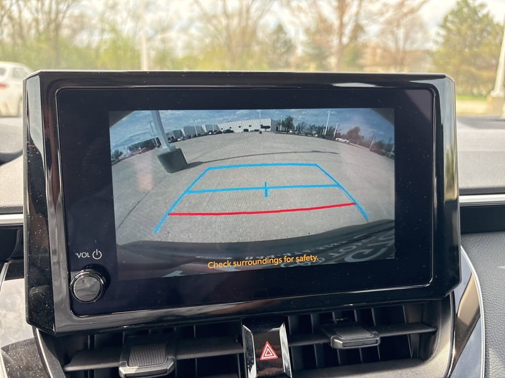 Used 2026 Toyota Corolla LE FWD image 24