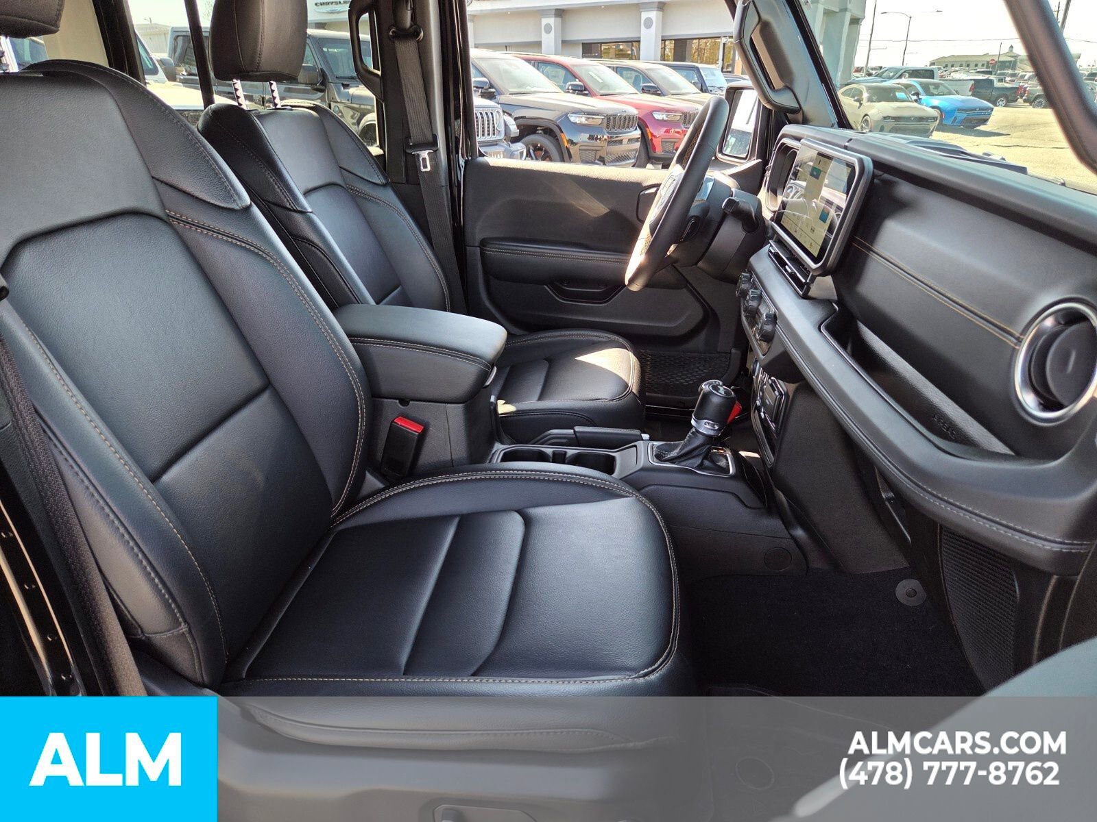 Used 2024 Jeep Wrangler Sahara w/ Safety Group image 18