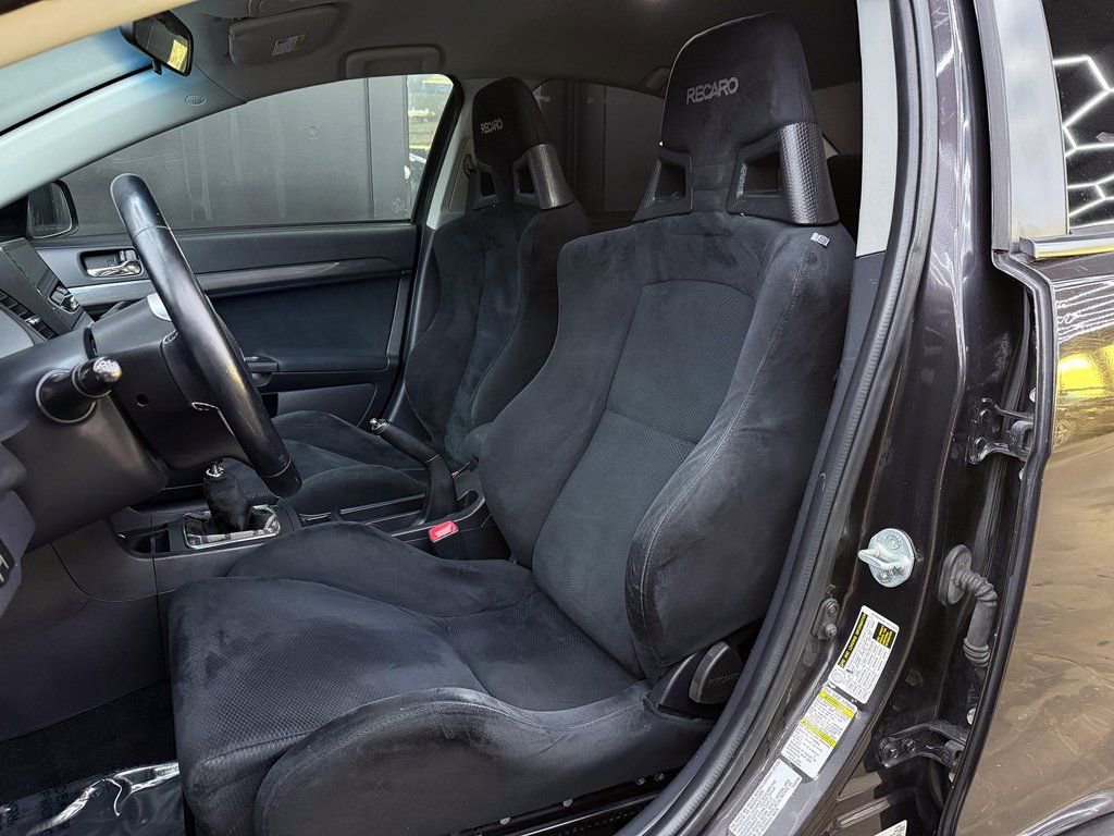 Used 2008 Mitsubishi Lancer Evolution GSR image 16