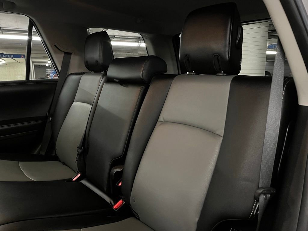 Used 2018 Toyota 4Runner SR5 Premium image 20