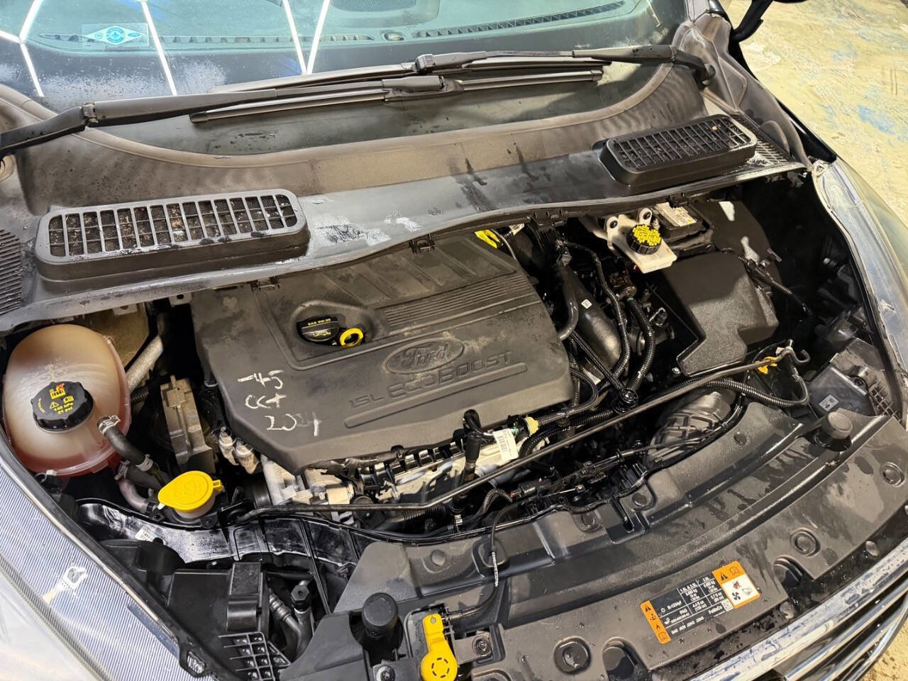Used 2017 Ford Escape SE w/ Equipment Group 201A FWD image 27