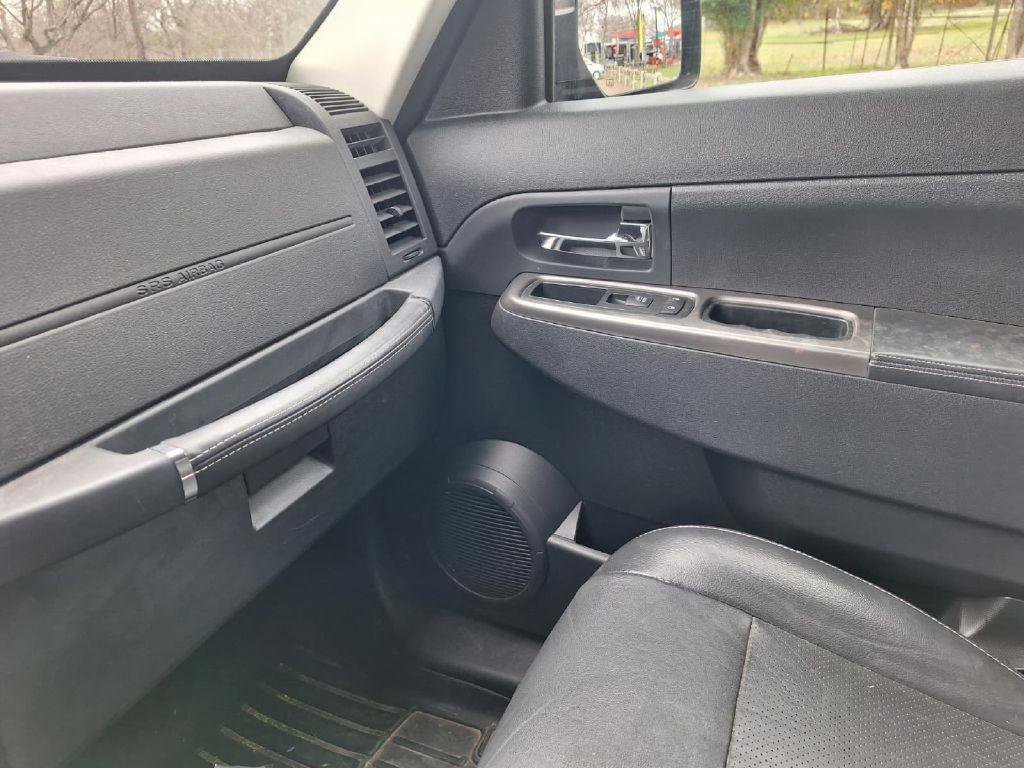 Used 2012 Jeep Liberty Limited Jet w/ Comfort/Convenience Group AWD/4WD image 5