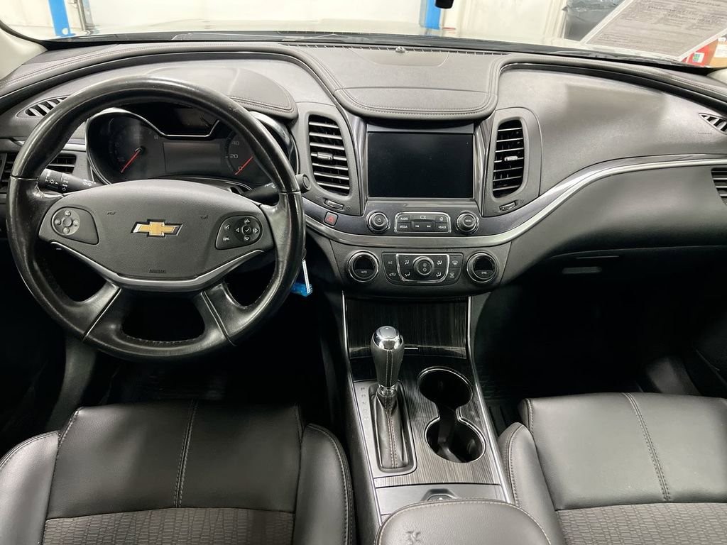 Used 2017 Chevrolet Impala LT image 10