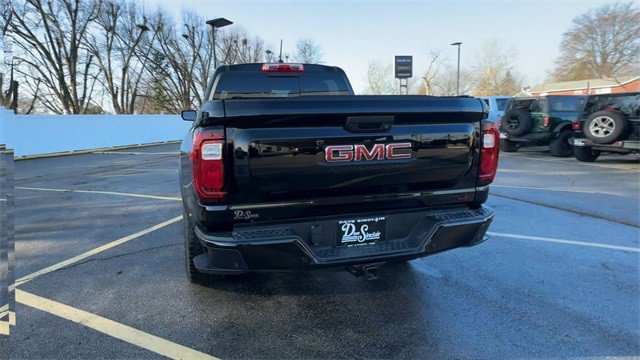 Used 2025 GMC Canyon AT4 w/ Nightfall Edition image 9