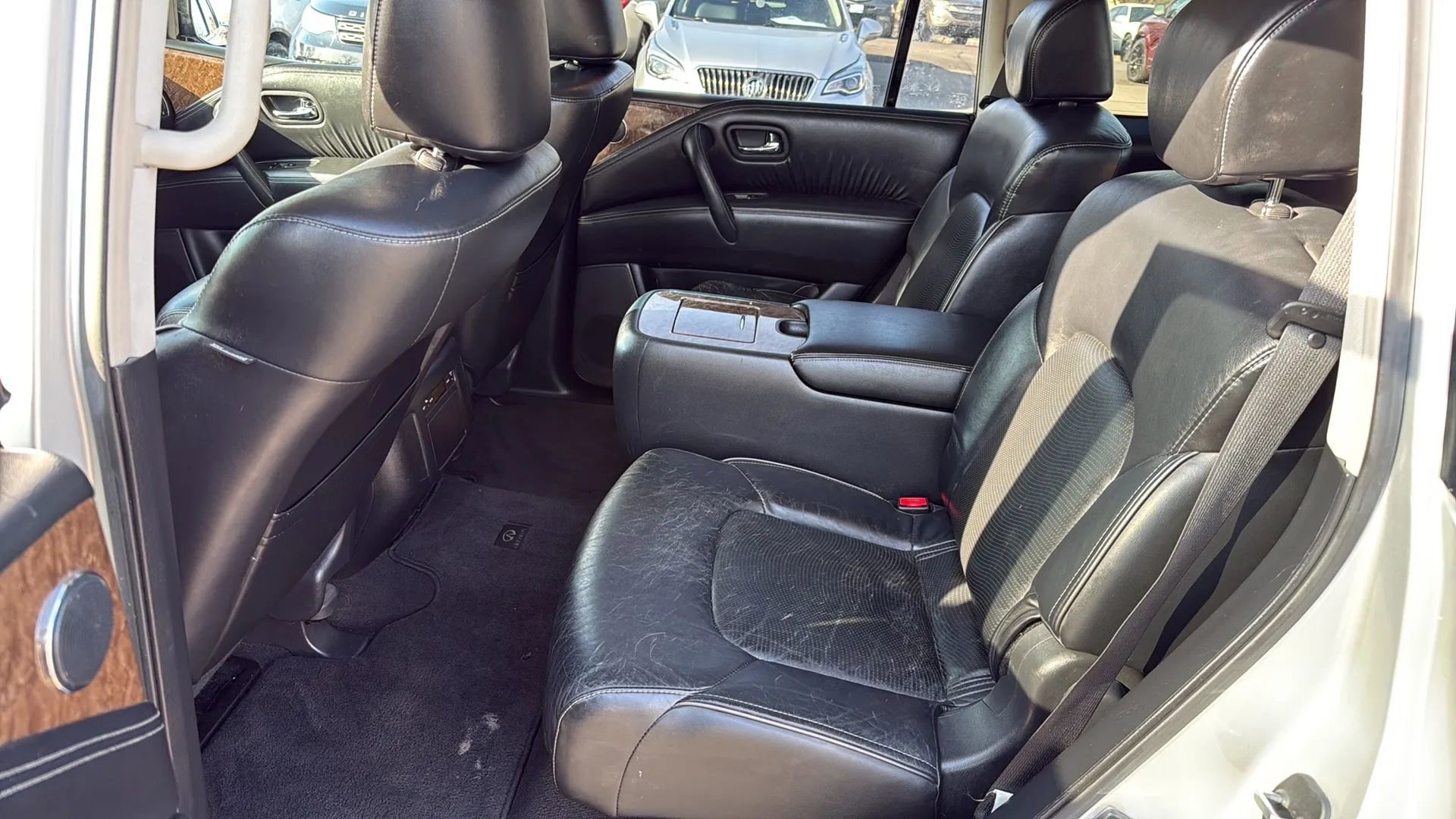 Used 2015 INFINITI QX80 4WD w/ Driver's Assistance Package image 5