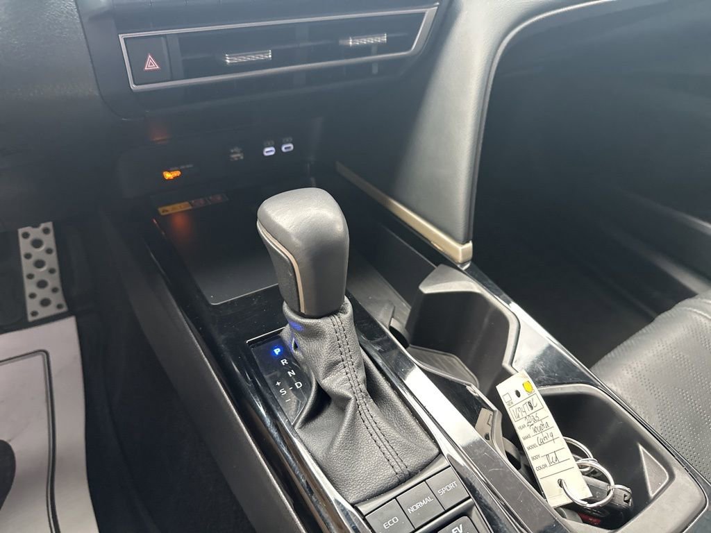 Used 2025 Toyota Camry XSE w/ Premium Plus Package image 27