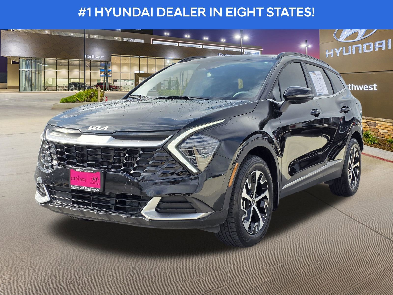 Used 2024 Kia Sportage EX w/ EX Premium Package image 2