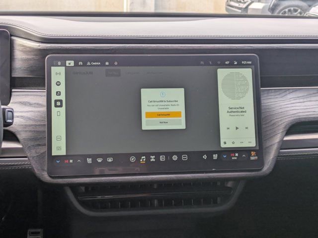 Used 2022 Rivian R1T Adventure image 16