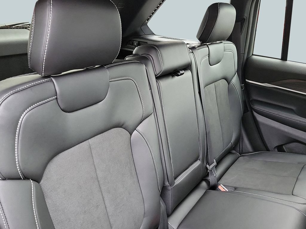 New 2026 Jeep Grand Cherokee Altitude AWD/4WD image 20