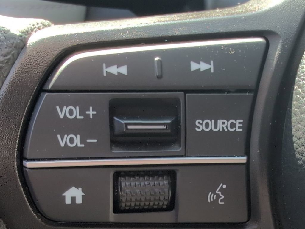 Used 2025 Honda HR-V LX image 19