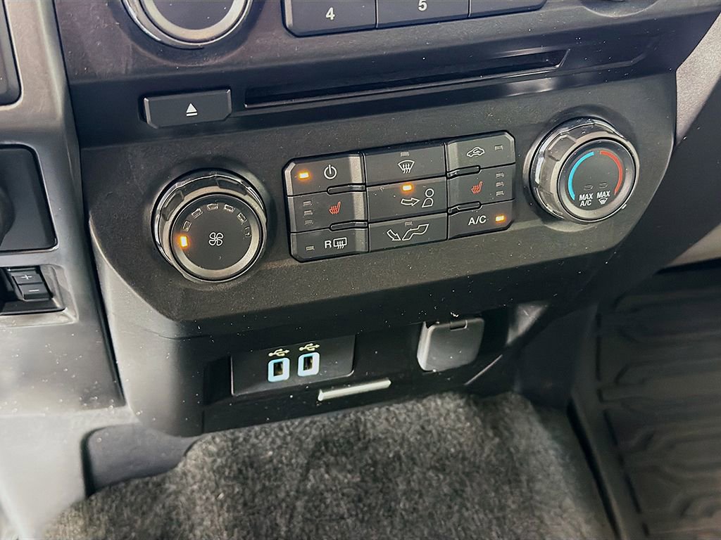 Used 2018 Ford F150 XLT w/ Equipment Group 302A Luxury AWD/4WD image 35