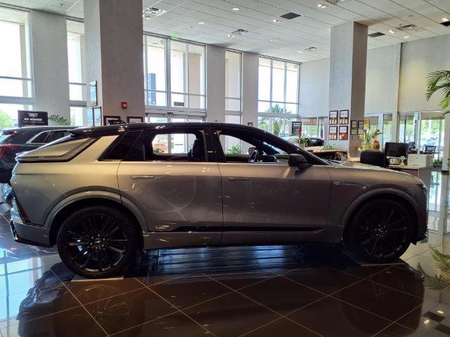 New 2026 Cadillac Lyriq V image 4
