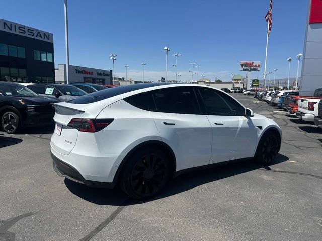 Used 2022 Tesla Model Y Performance AWD/4WD image 10