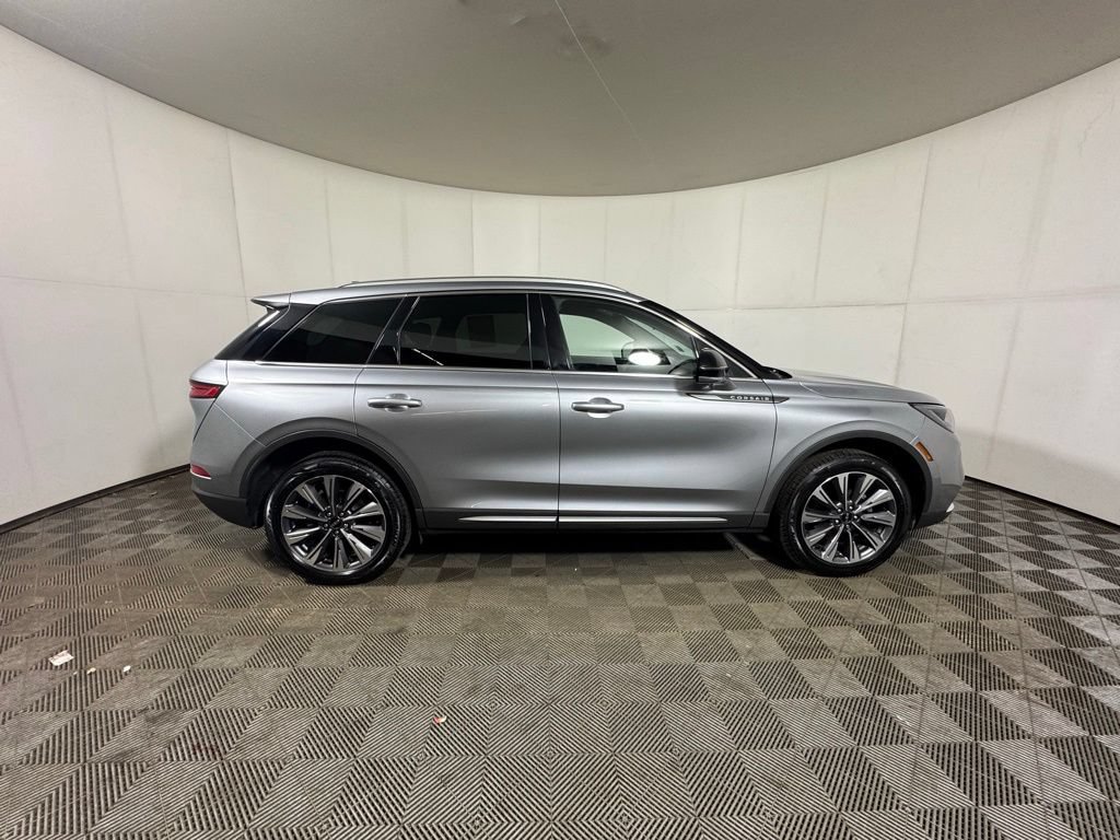 Certified 2022 Lincoln Corsair Reserve w/ Elements Package AWD/4WD image 6