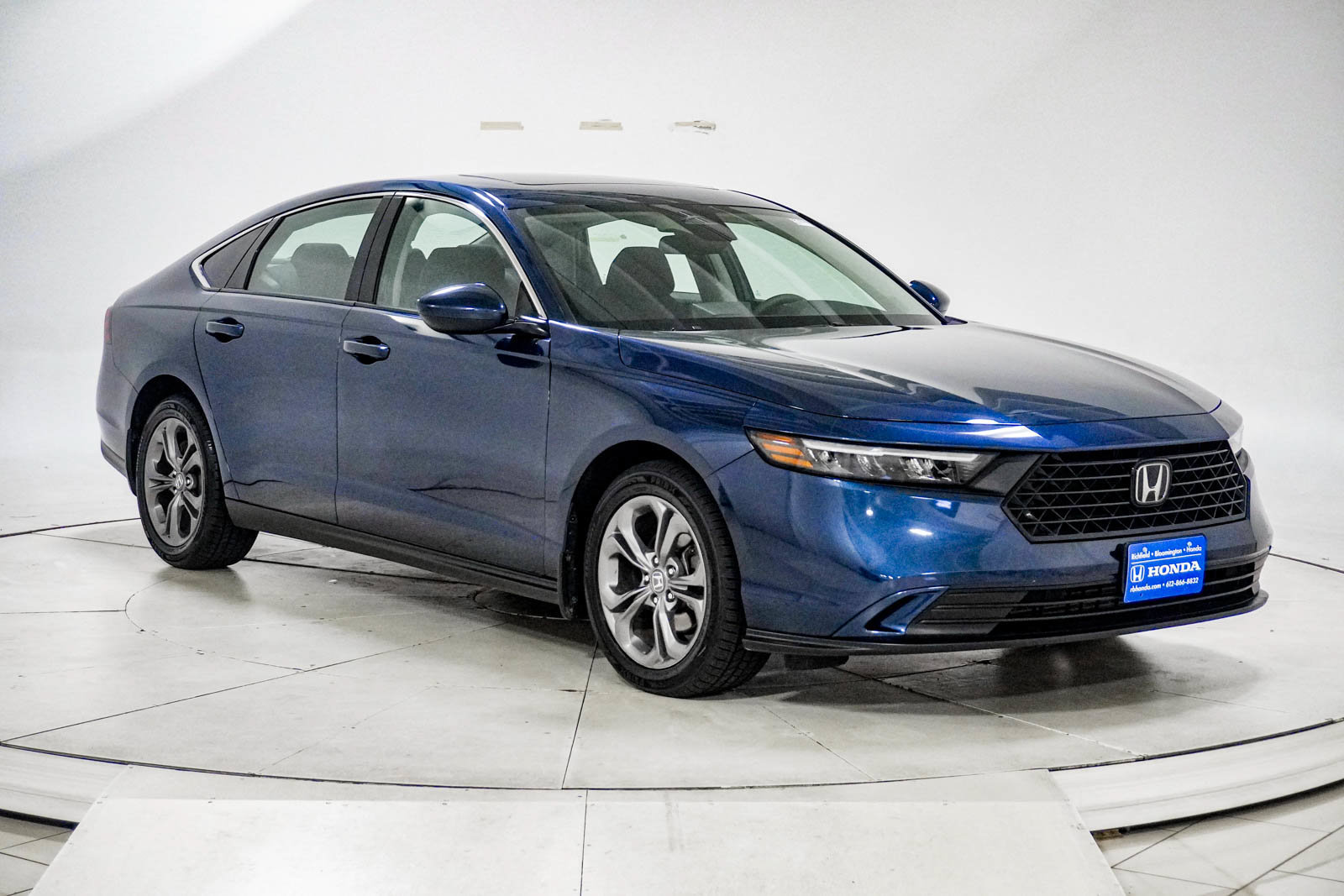 Used 2024 Honda Accord EX image 14