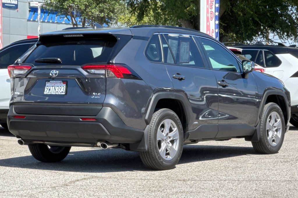 Certified 2025 Toyota RAV4 XLE AWD/4WD image 3