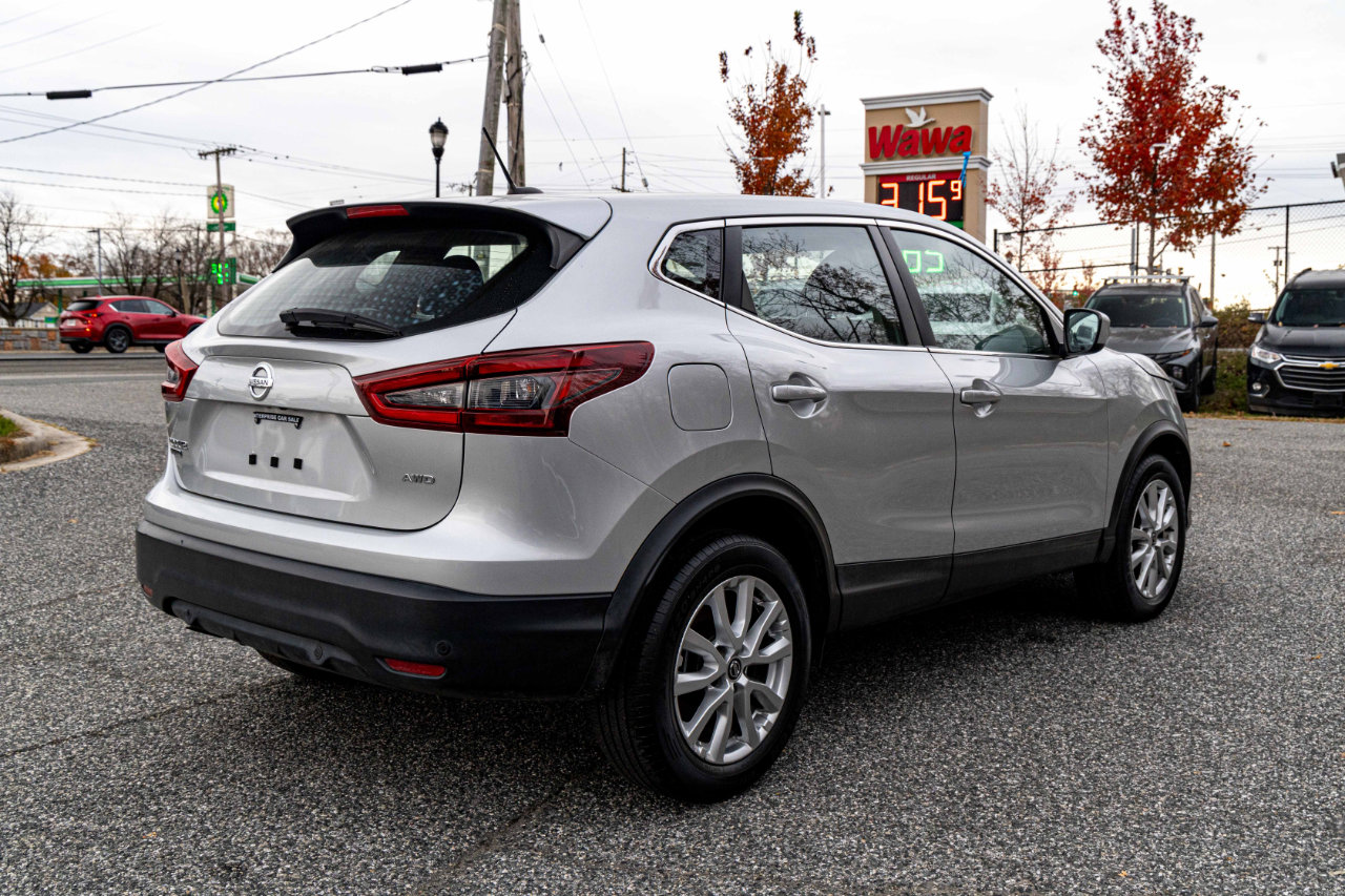 Used 2021 Nissan Rogue Sport S image 6