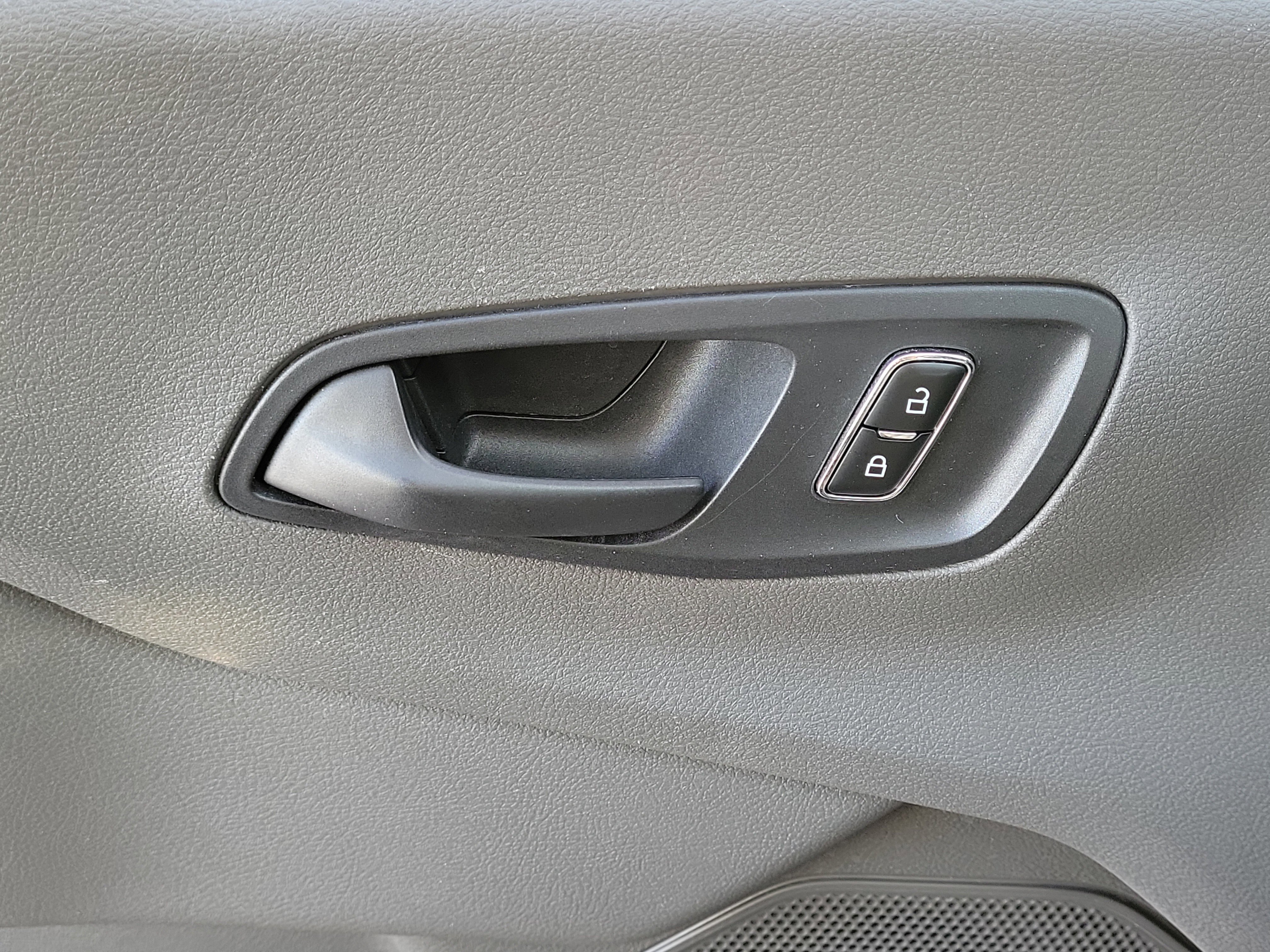 Used 2023 Ford Transit 350 XLT image 32