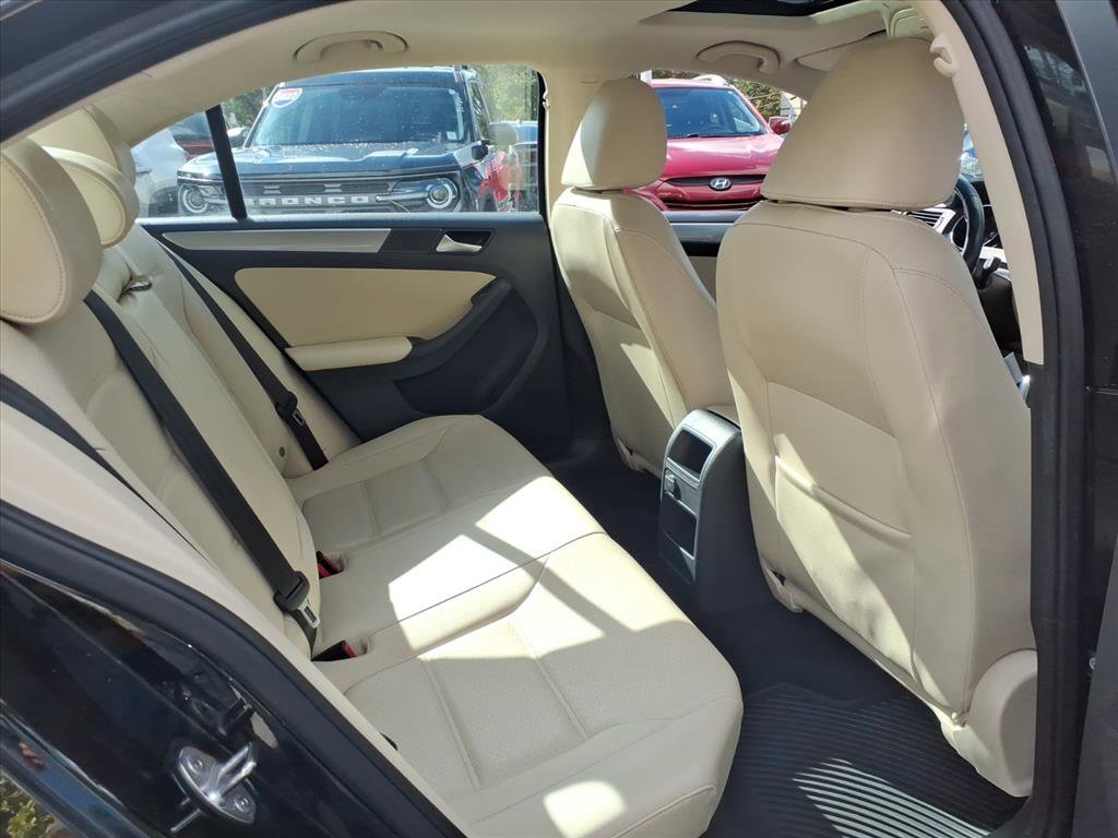 Used 2018 Volkswagen Jetta SE image 28