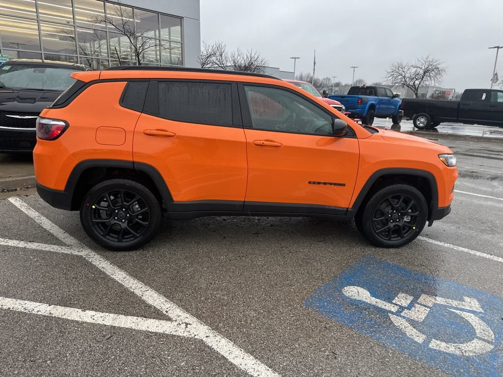 New 2026 Jeep Compass Latitude AWD/4WD image 33