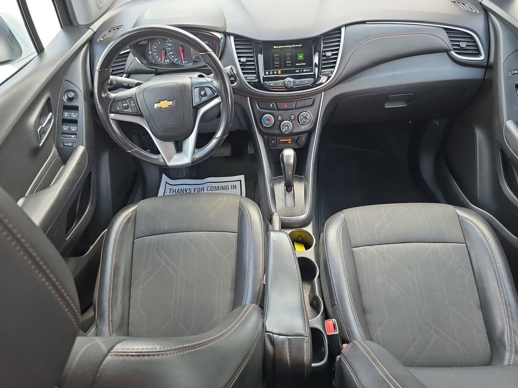 Used 2019 Chevrolet Trax LT w/ LT Convenience Package FWD image 9