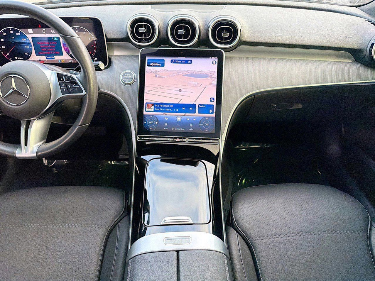 Used 2025 Mercedes-Benz C 300 Sedan image 20