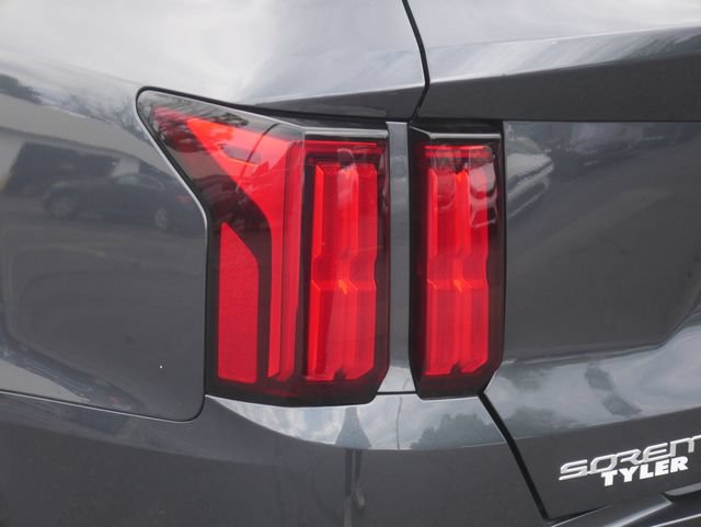 Used 2023 Kia Sorento SX AWD/4WD image 14