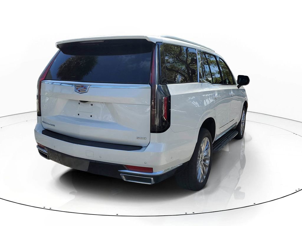 Used 2023 Cadillac Escalade Premium Luxury w/ Performance Package image 5