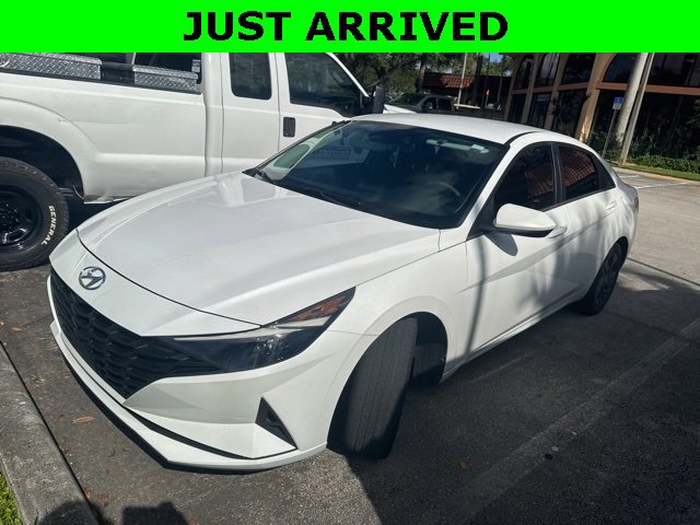 Used 2022 Hyundai Elantra SEL w/ Convenience Package