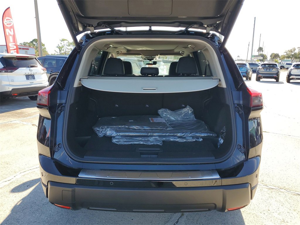 New 2026 Nissan Rogue SV w/ SV Premium Package image 3