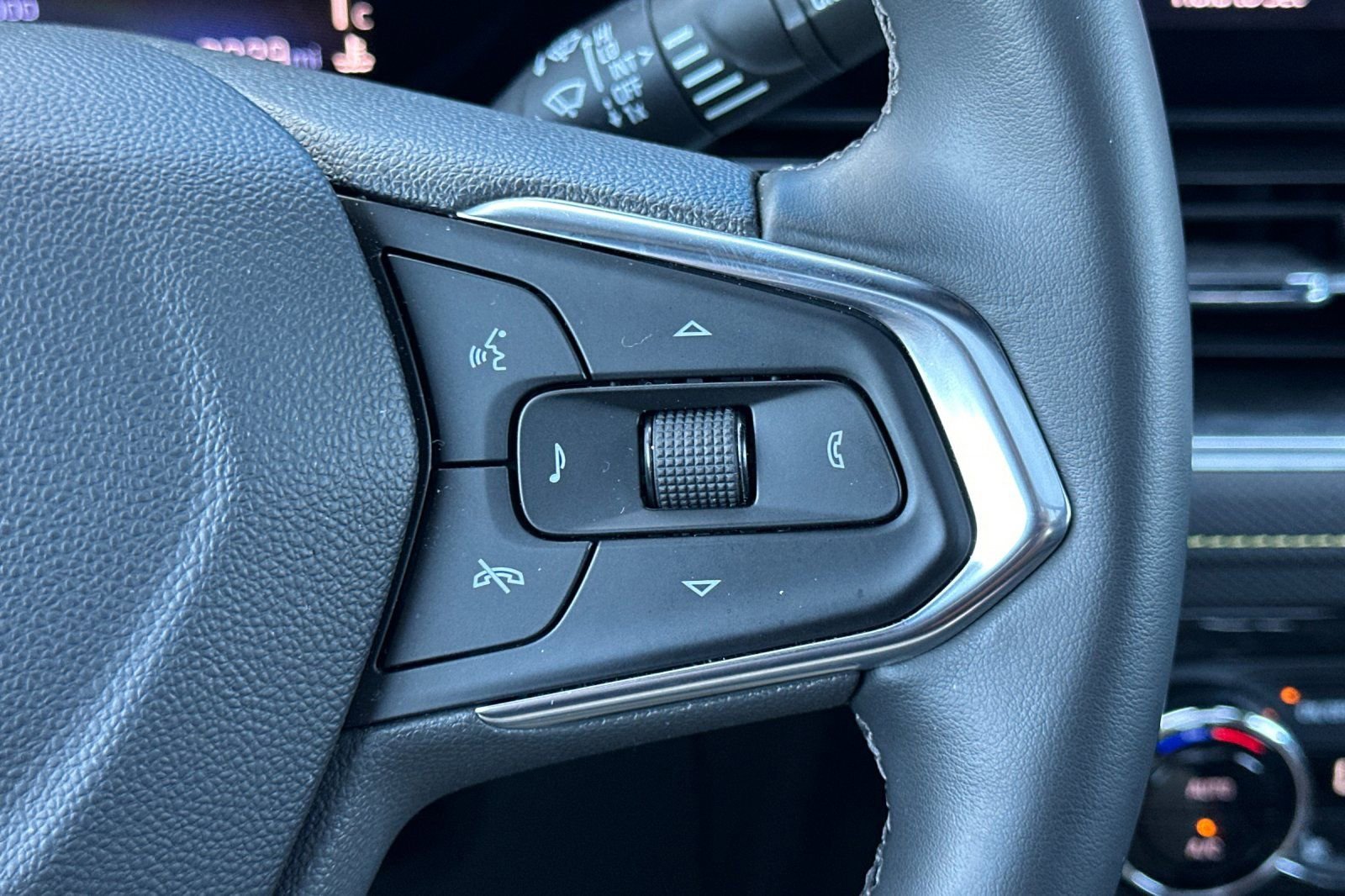 Used 2024 Chevrolet TrailBlazer ACTIV w/ Convenience Package image 31