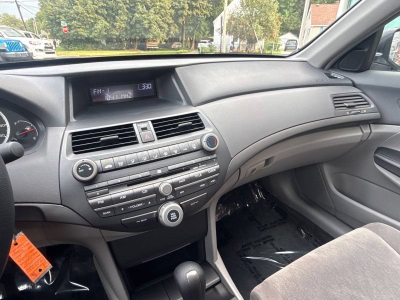 Used 2009 Honda Accord LX-P image 24