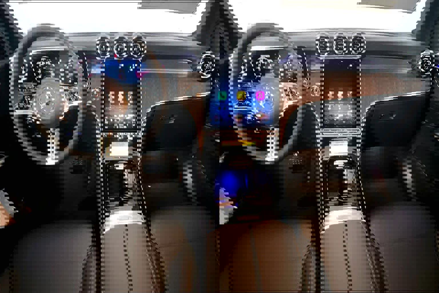 New 2026 Mercedes-Benz GLC 300 GLC 300 image 8