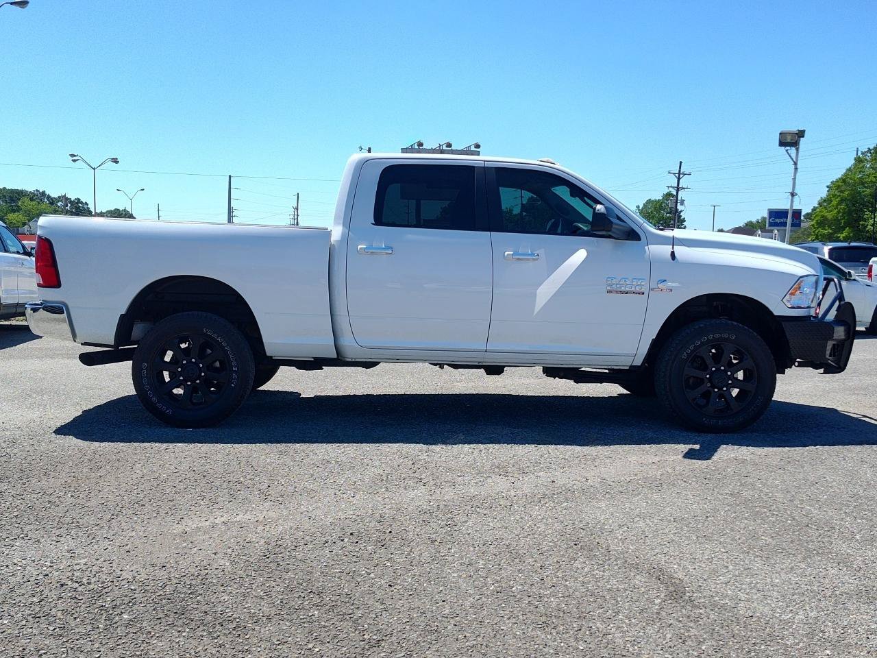 Used 2017 RAM 2500 SLT w/ Snow Chief Group AWD/4WD image 8